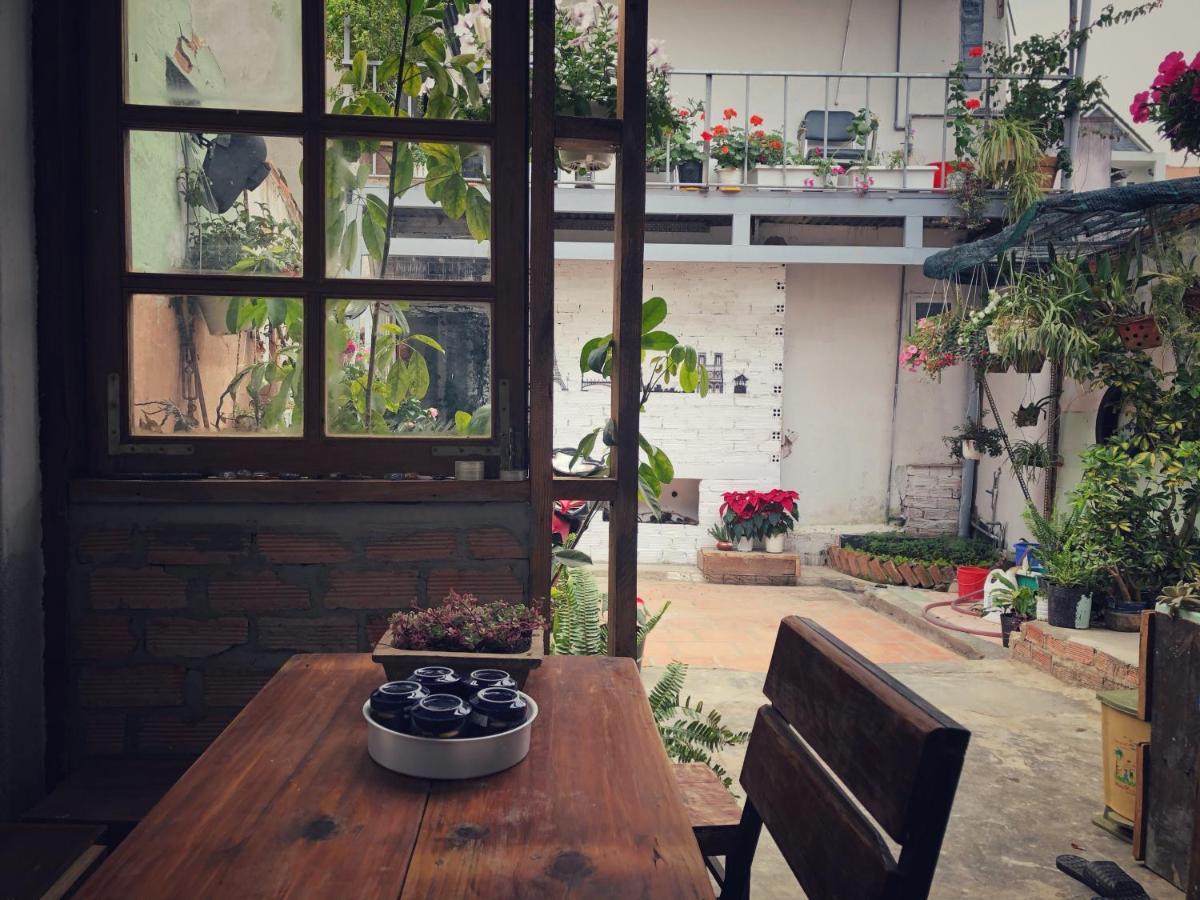 Len'S Hostel Dalat Exteriör bild